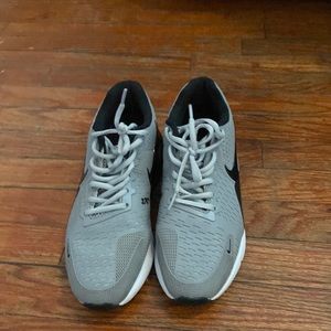 Nike air max 270 sz  8